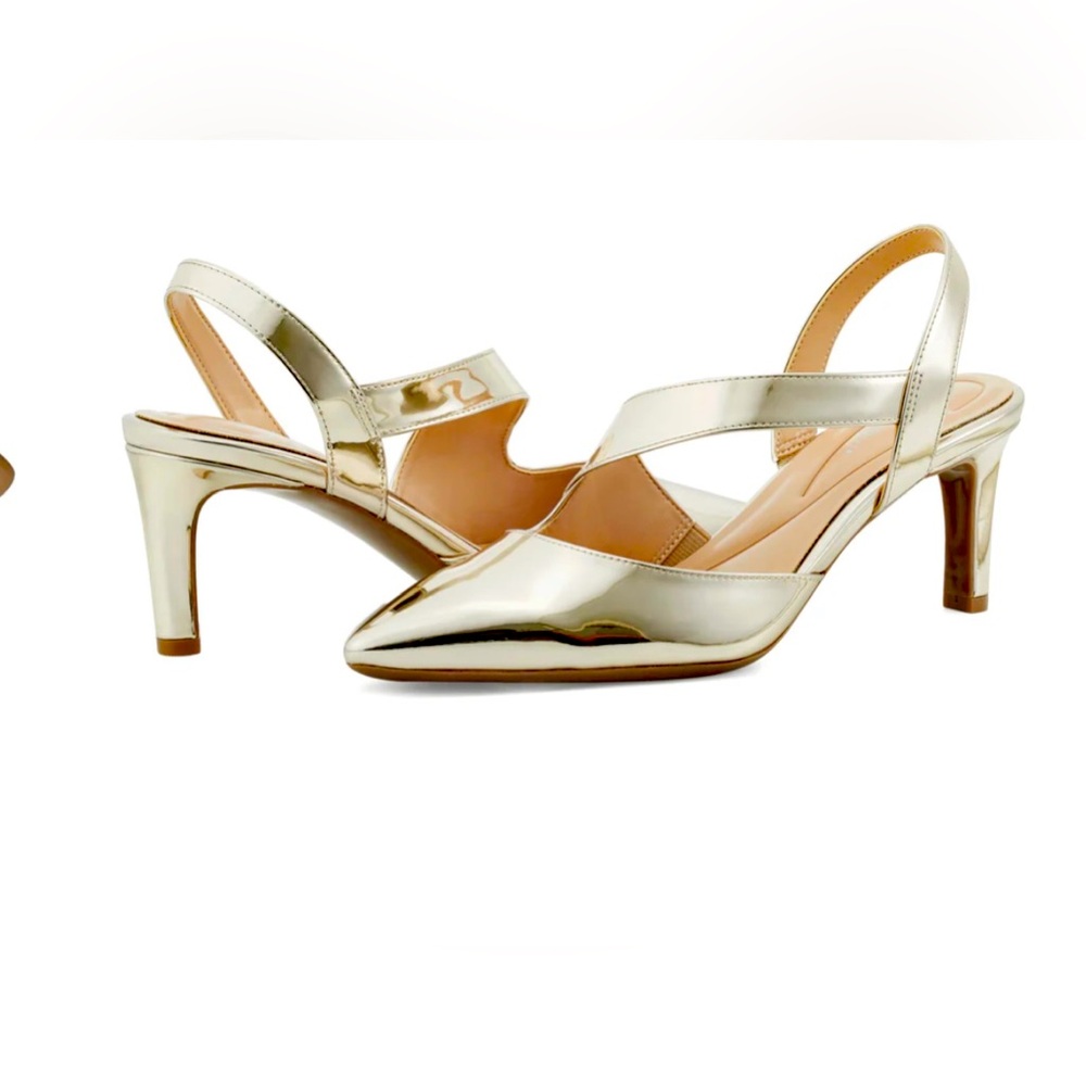 Easy Spirit Recruit Slingback Pumps Pointy Toe Gold Leather 7W NWT